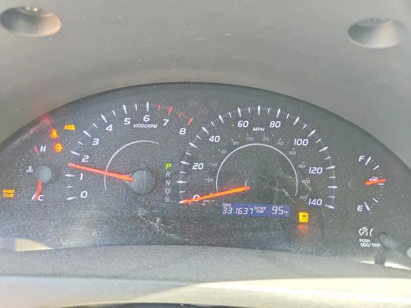 2011 TOYOTA CAMRY LE  