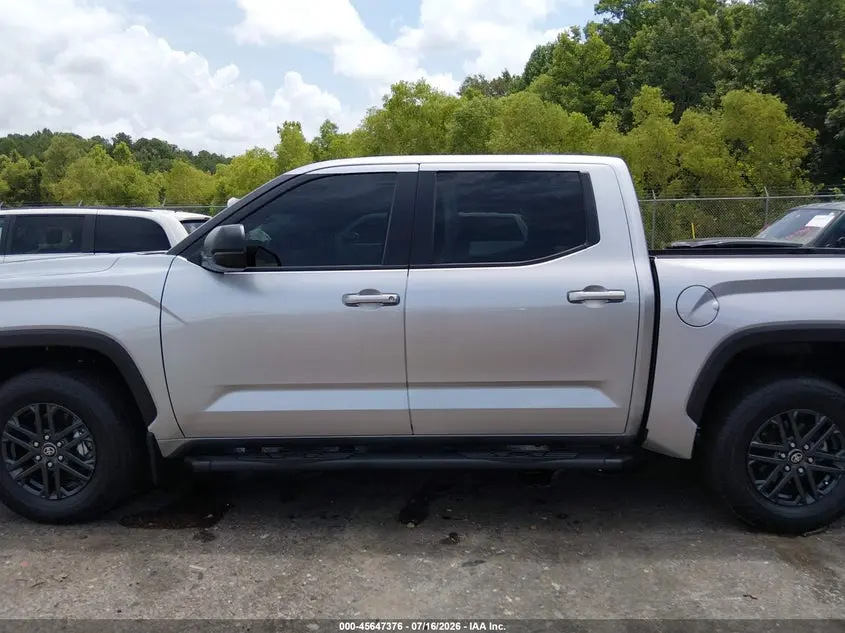 2025 TOYOTA TUNDRA SR5