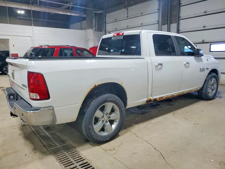 2013 RAM 1500 SLT  