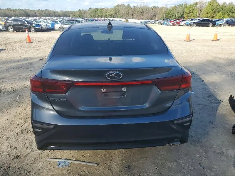 2019 KIA FORTE FE  