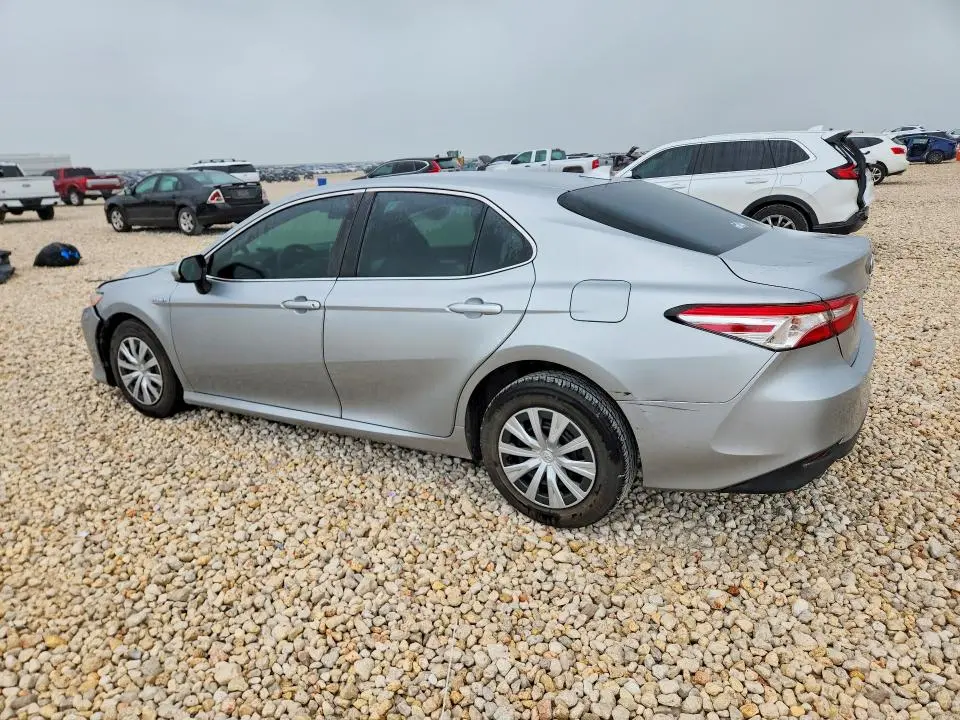 2020 TOYOTA CAMRY LE  