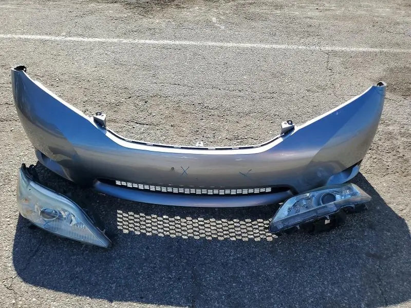 2013 TOYOTA SIENNA LE  