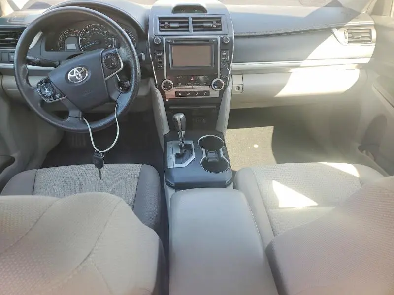 2014 TOYOTA CAMRY LE  