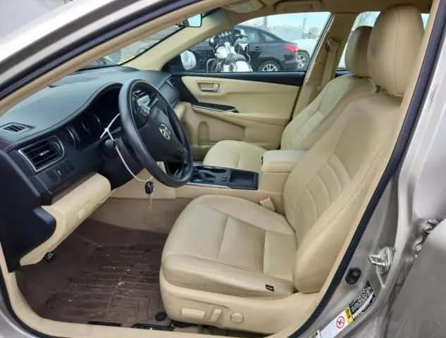 2016 TOYOTA CAMRY LE  