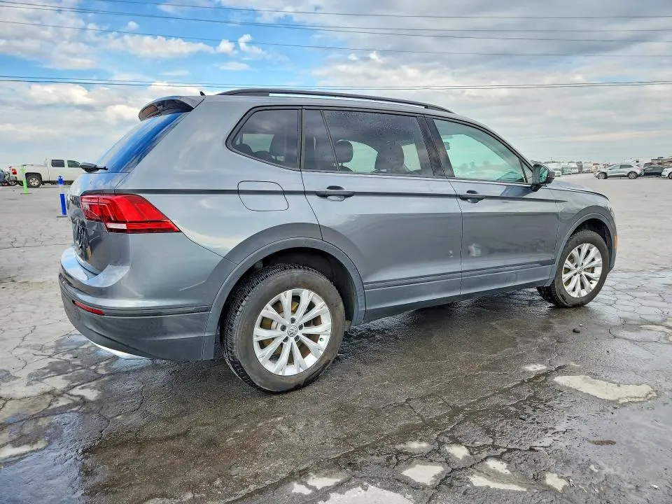 2020 VOLKSWAGEN TIGUAN S  