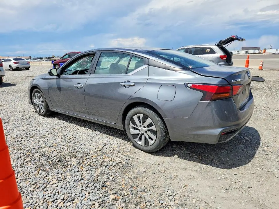 2022 NISSAN ALTIMA S  