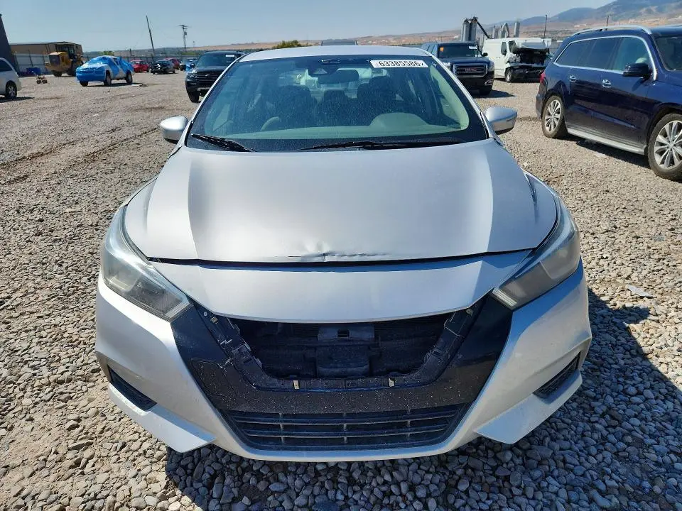 2020 NISSAN VERSA SV  