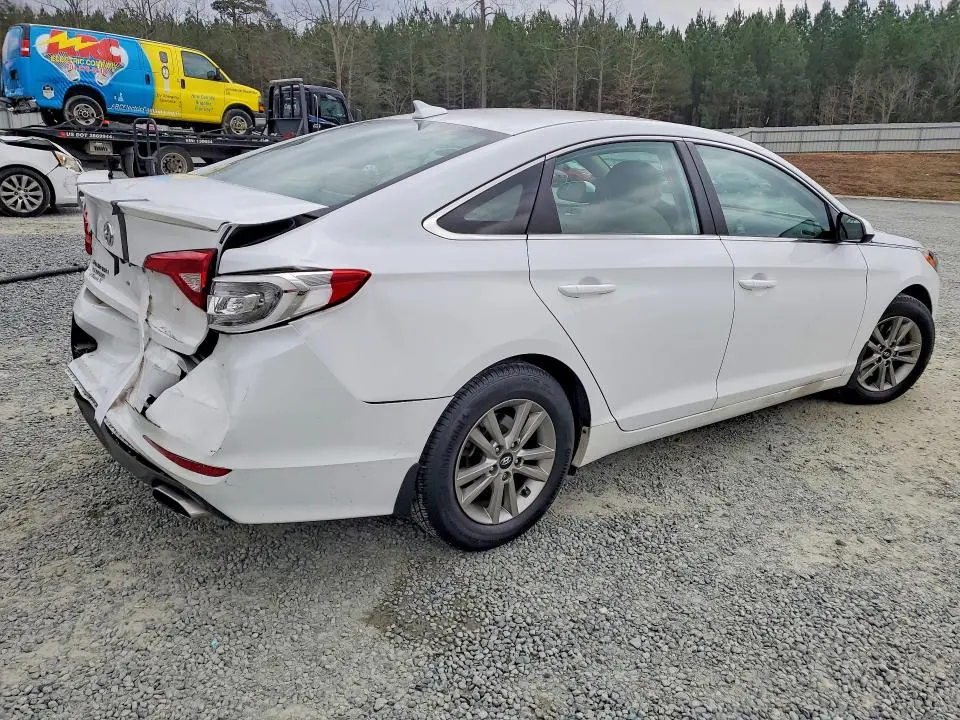 2015 HYUNDAI SONATA SE  