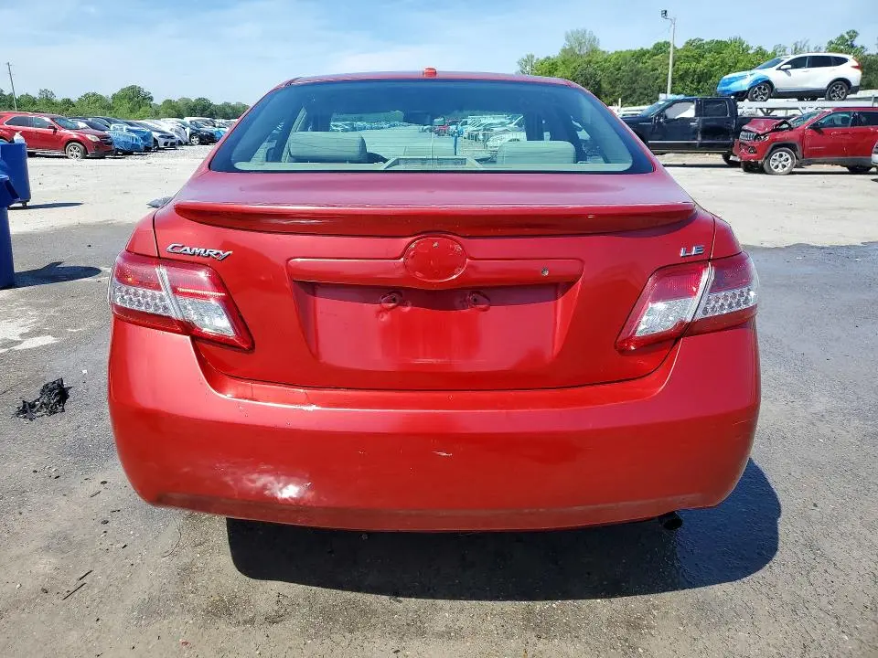 2010 TOYOTA CAMRY LE  