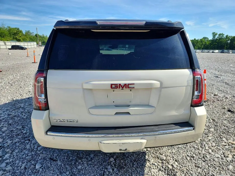 2015 GMC YUKON DENALI  