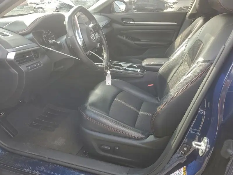 2023 NISSAN ALTIMA SR  