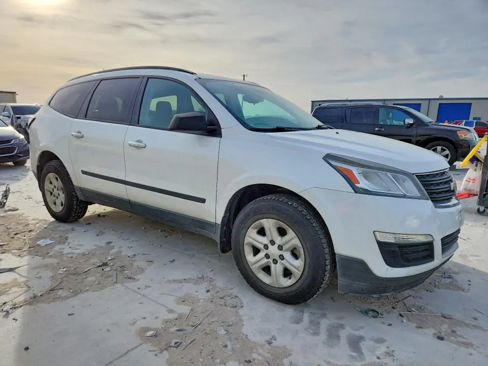 2017 CHEVROLET TRAVERSE LS  