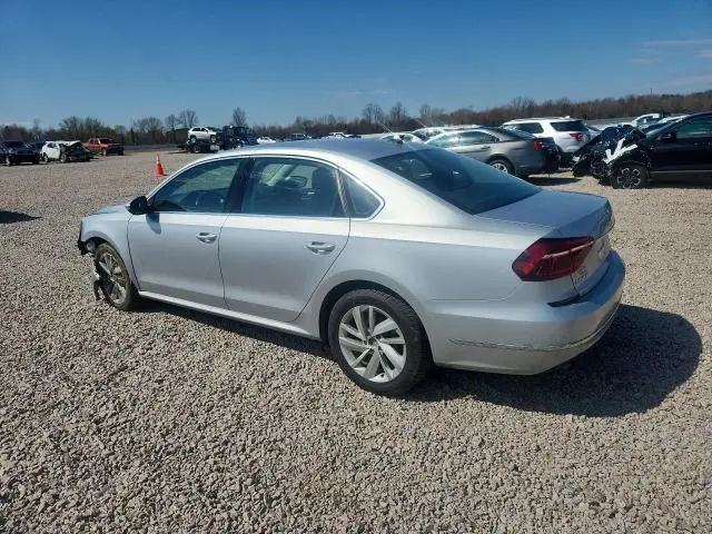 2018 VOLKSWAGEN PASSAT SE  