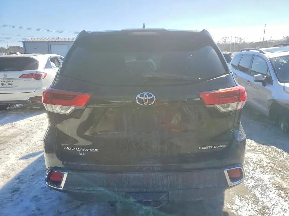 2018 TOYOTA HIGHLANDER LIMITED PLATINUM  