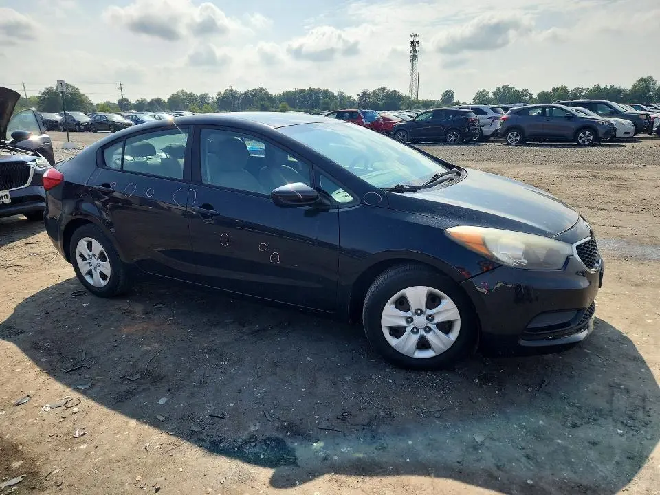 2016 KIA FORTE LX  