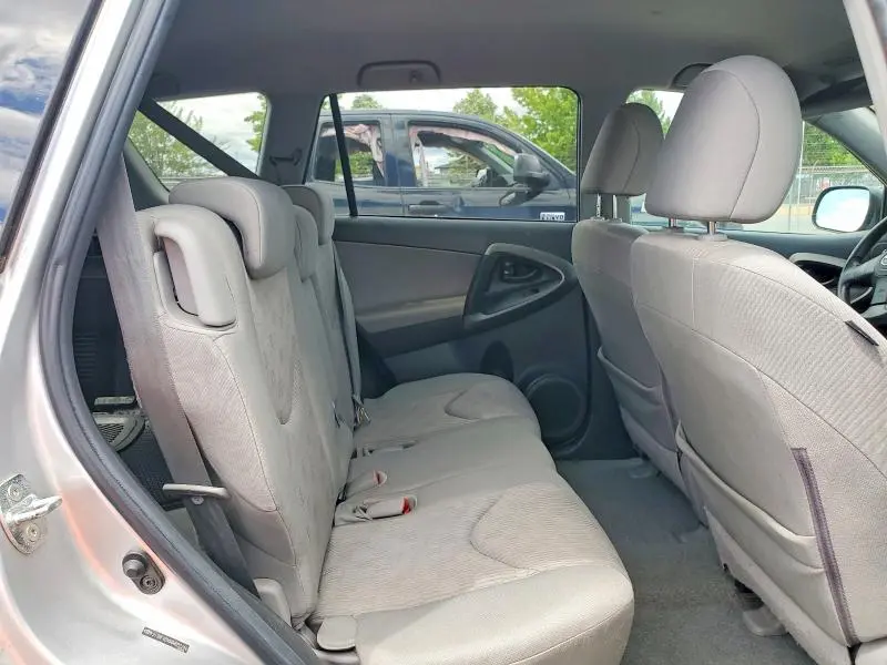2011 TOYOTA RAV4 BASE  