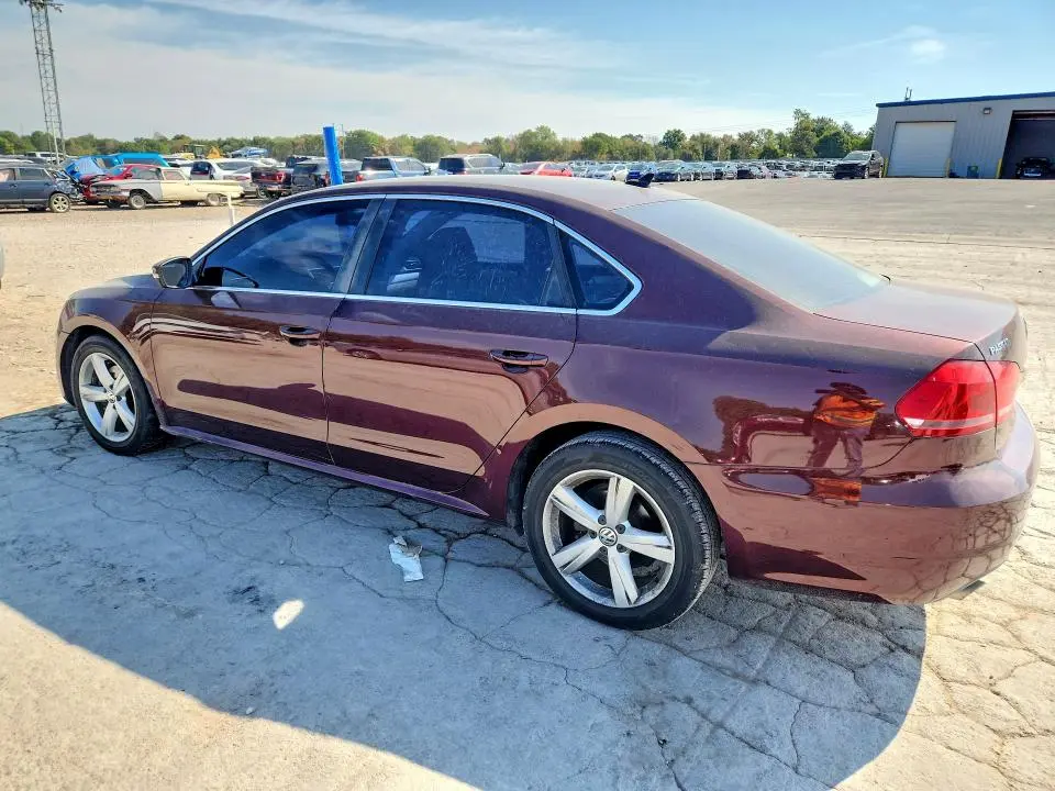 2013 VOLKSWAGEN PASSAT SE  