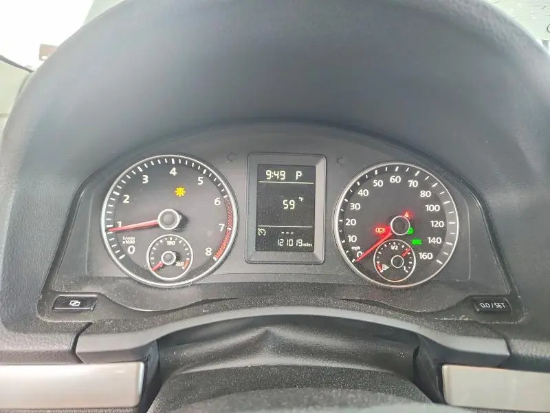 2010 VOLKSWAGEN JETTA SE  