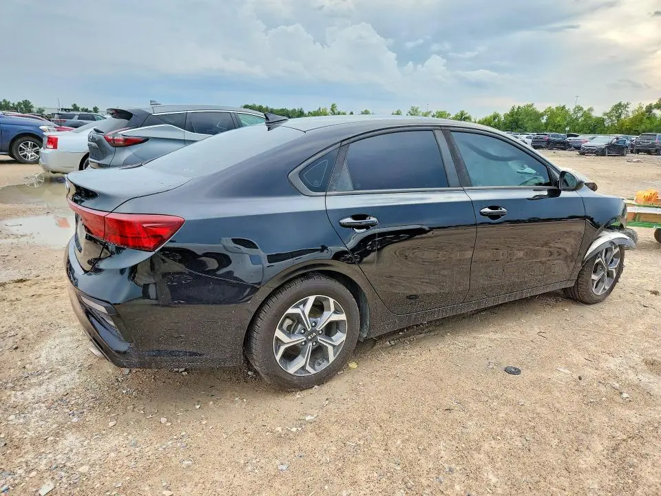2019 KIA FORTE LXS  