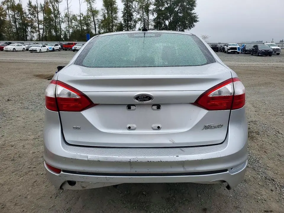 2017 FORD FIESTA SE  