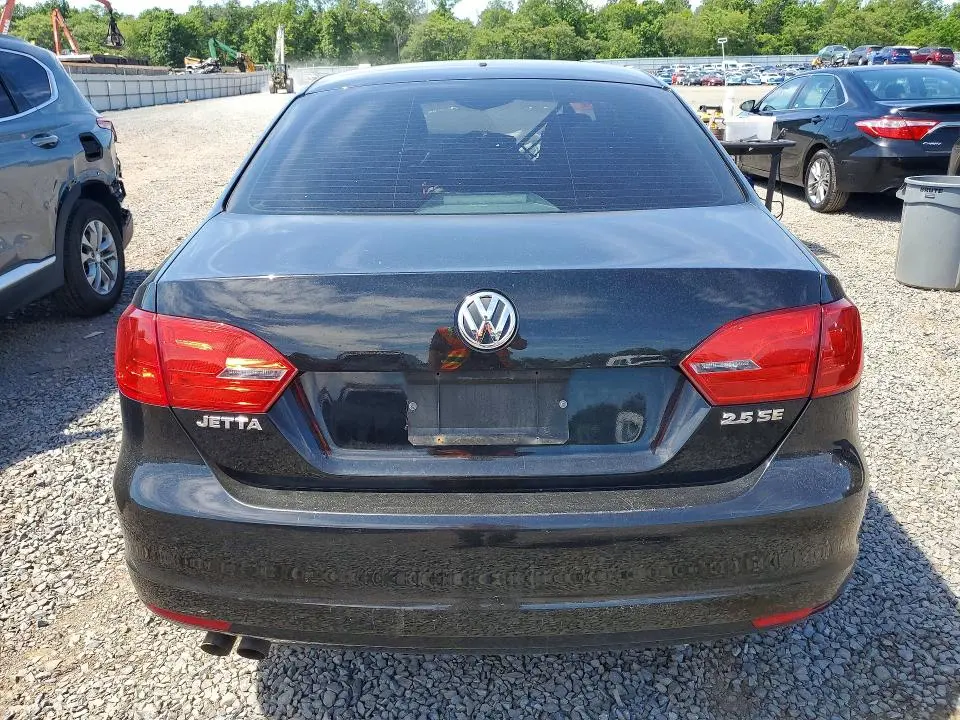 2012 VOLKSWAGEN JETTA SE  