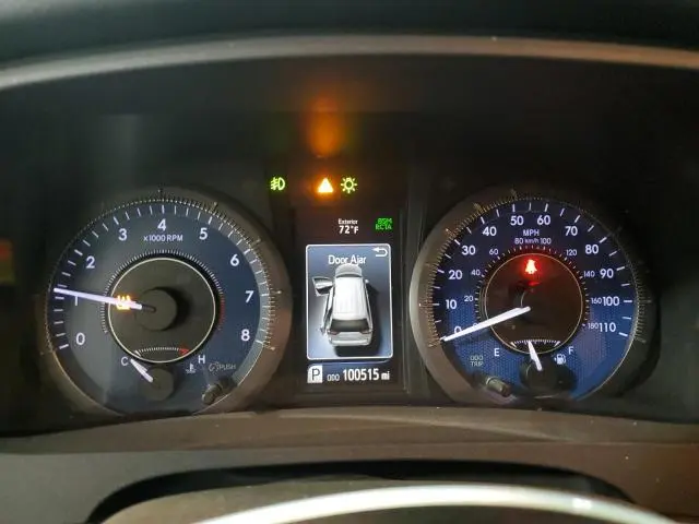 2018 TOYOTA SIENNA XLE  