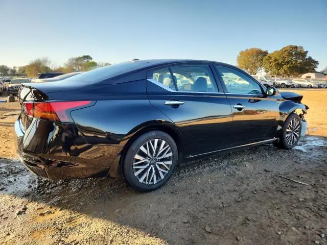 2023 NISSAN ALTIMA SV  