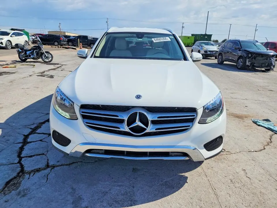 2019 MERCEDES-BENZ GLC 300  