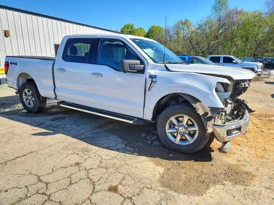 2024 FORD F150 XLT  