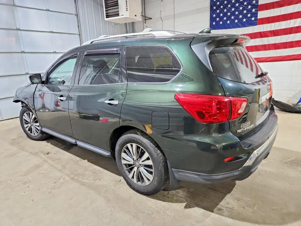 2019 NISSAN PATHFINDER SL  