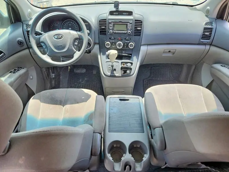 2014 KIA SEDONA LX  