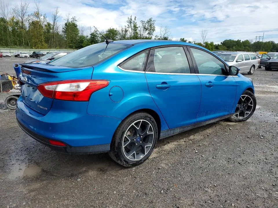2012 FORD FOCUS TITANIUM  