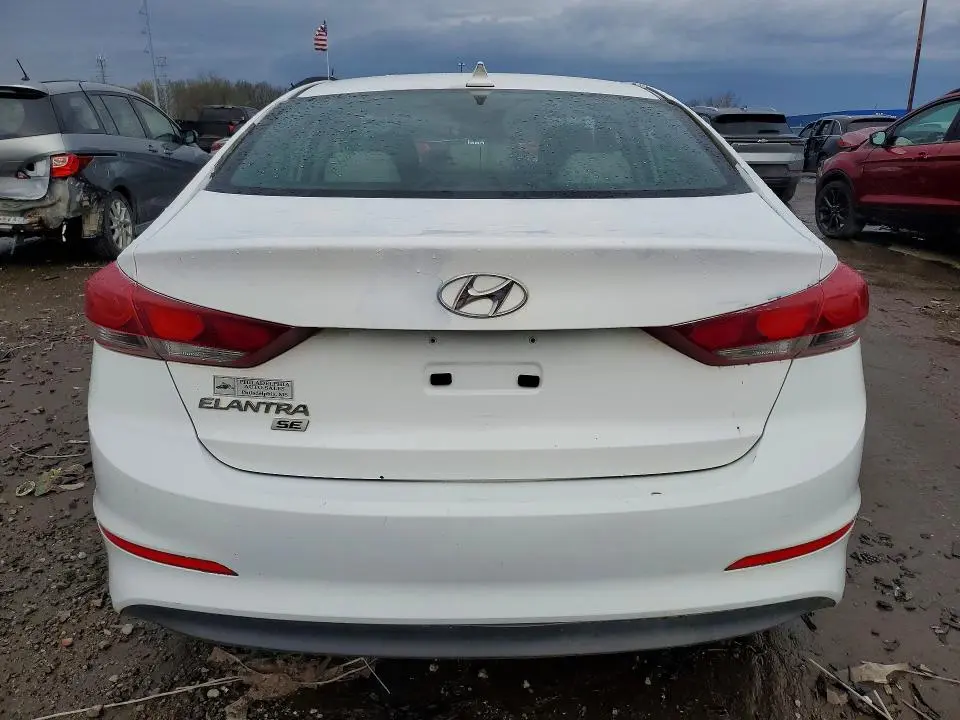 2017 HYUNDAI ELANTRA SE  
