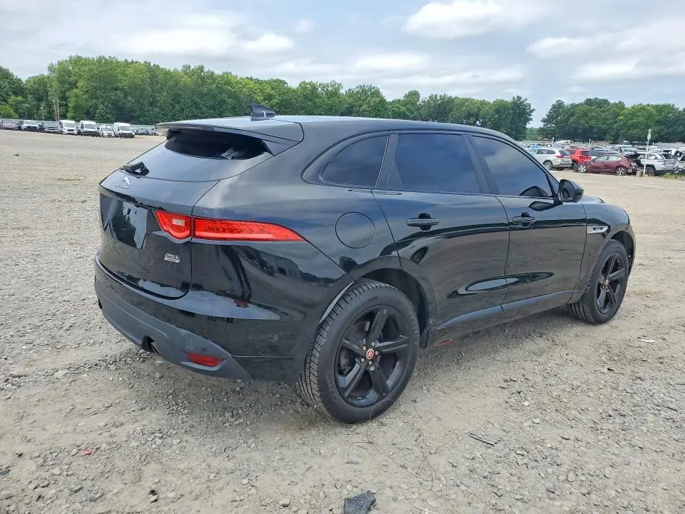 2018 JAGUAR F-PACE R - SPORT  