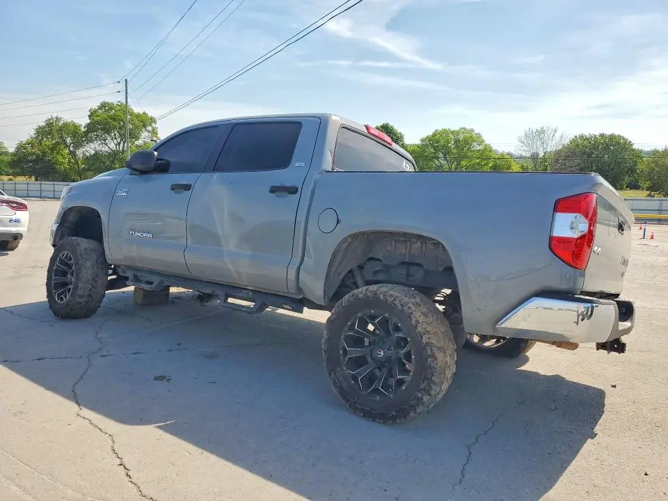 2020 TOYOTA TUNDRA SR5  