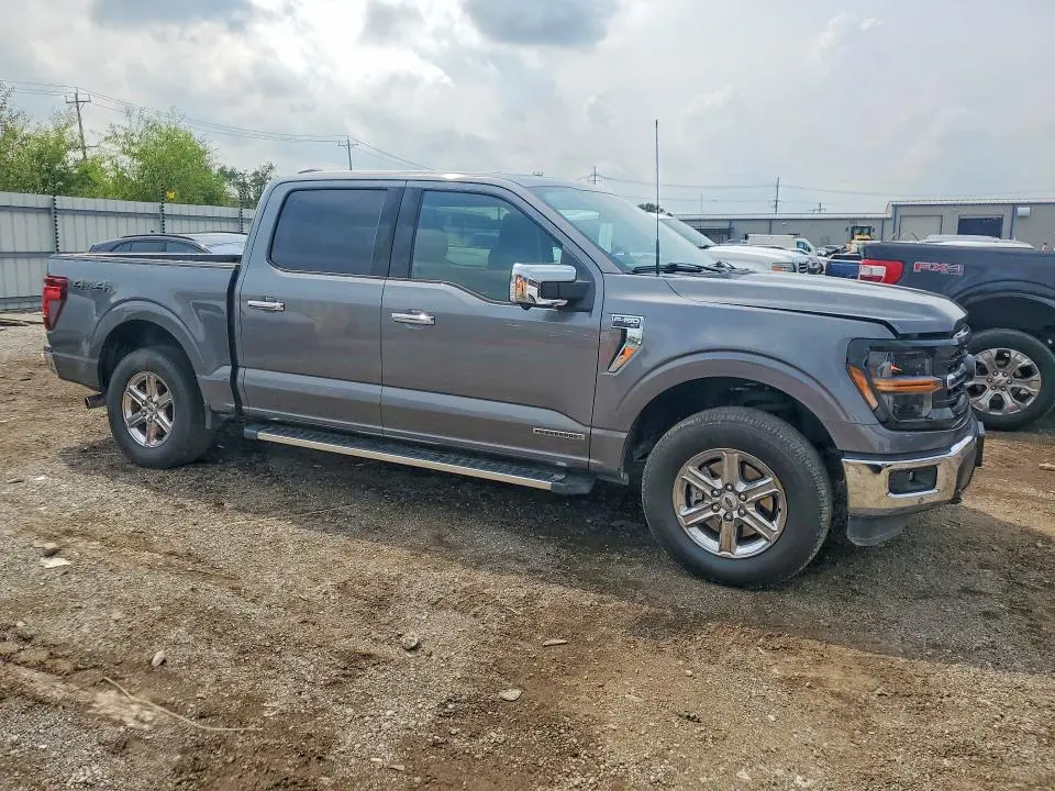 2024 FORD F150 XLT  