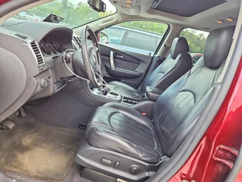 2011 GMC ACADIA SLT-2  