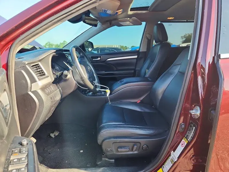 2018 TOYOTA HIGHLANDER XLE  