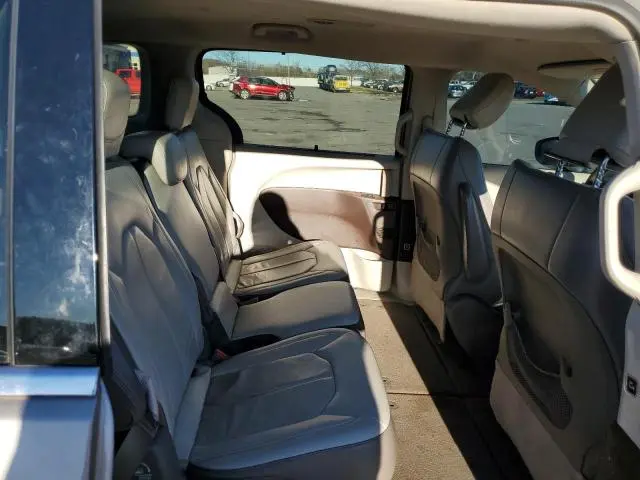 2017 CHRYSLER PACIFICA TOURING L  