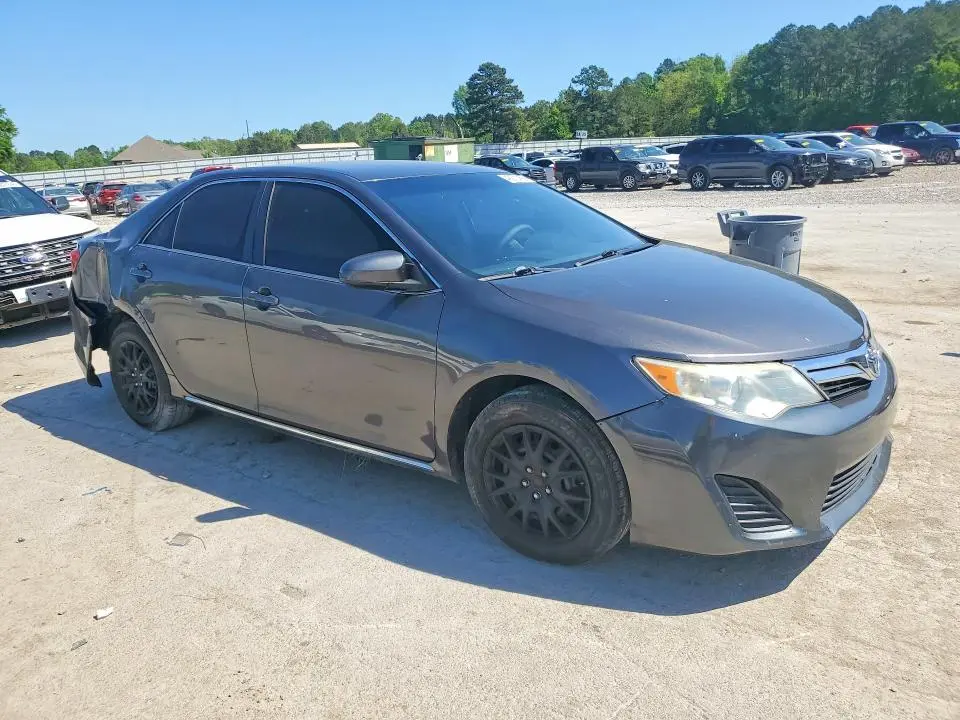 2014 TOYOTA CAMRY LE  
