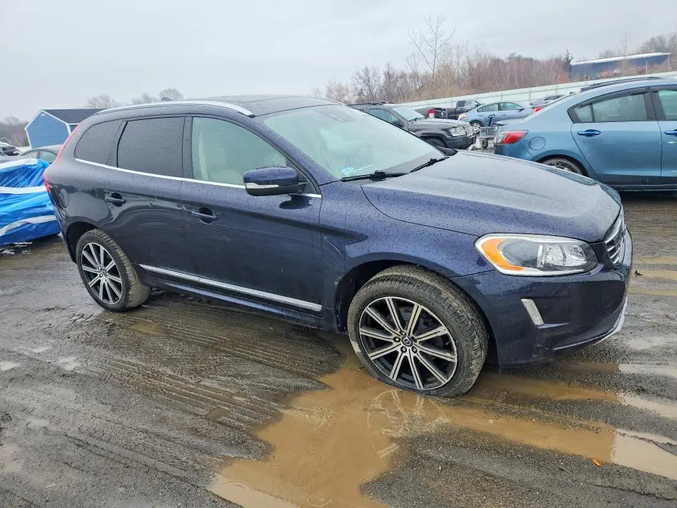 2017 VOLVO XC60 T6 INSCRIPTION  