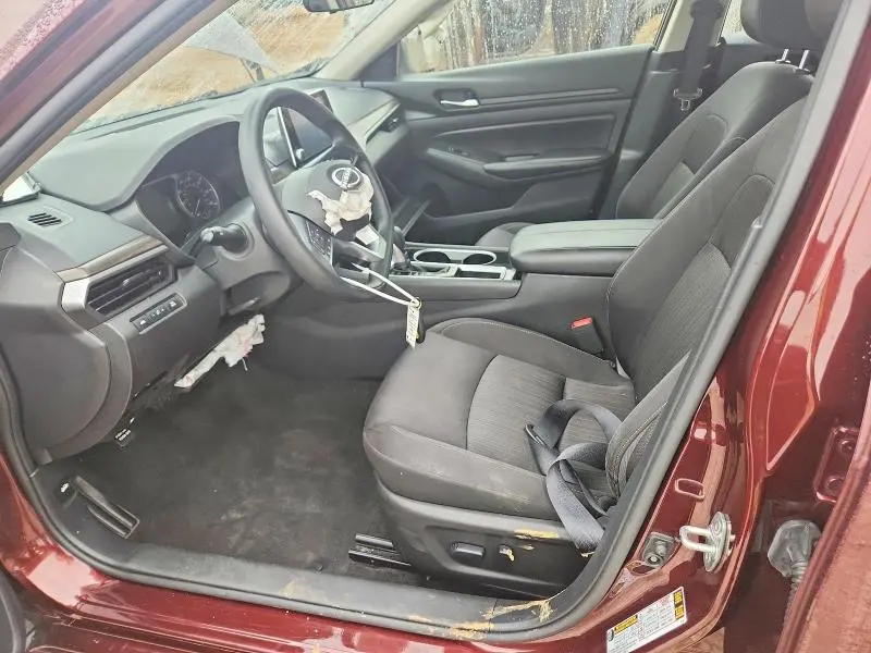 2024 NISSAN ALTIMA SV  