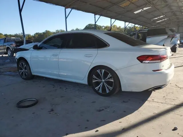 2022 VOLKSWAGEN PASSAT SE  