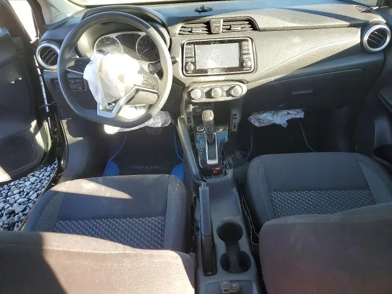 2020 NISSAN VERSA S  