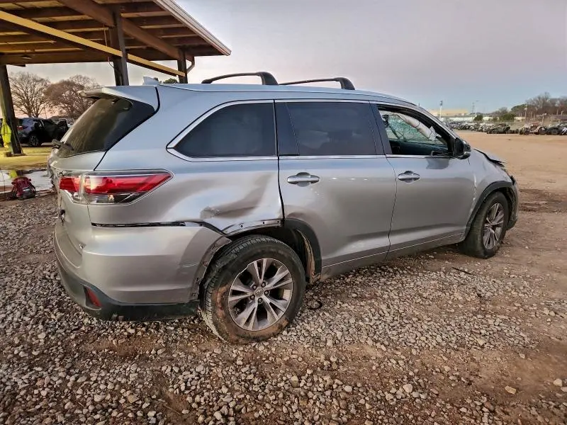 2015 TOYOTA HIGHLANDER XLE  