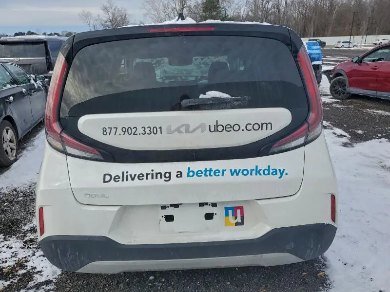 2023 KIA SOUL   