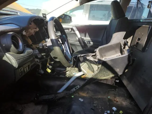 2018 TOYOTA RAV4 HV LE  