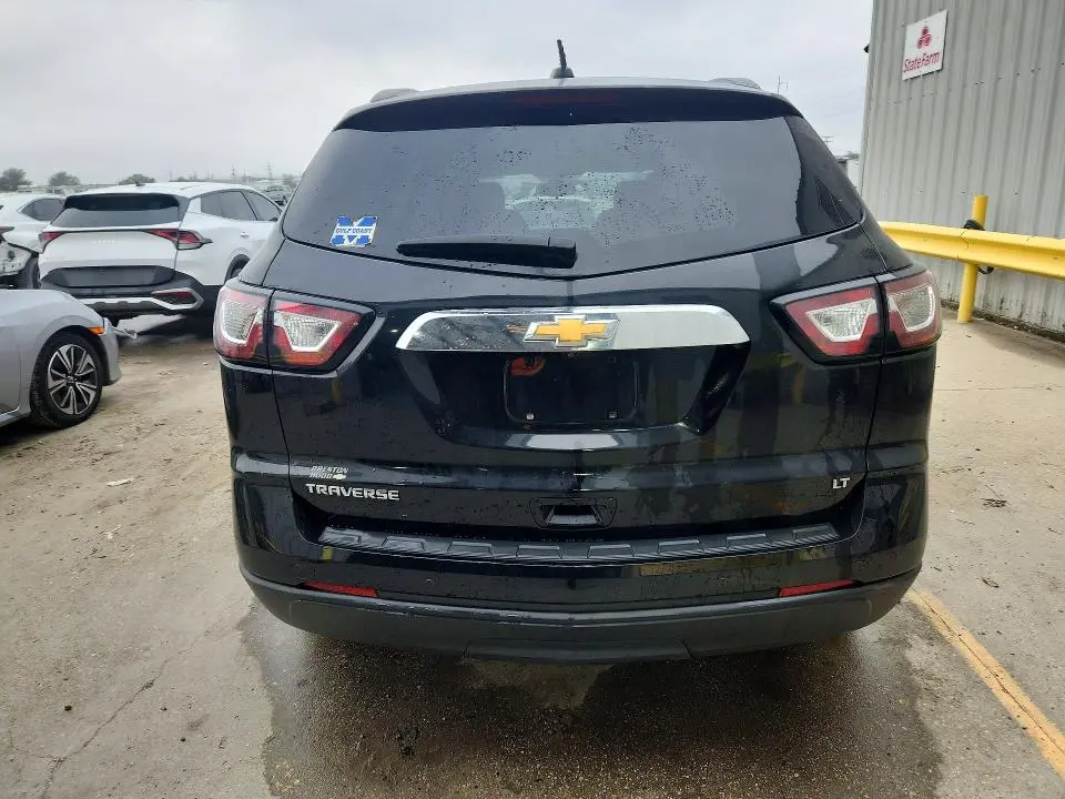 2017 CHEVROLET TRAVERSE LT  
