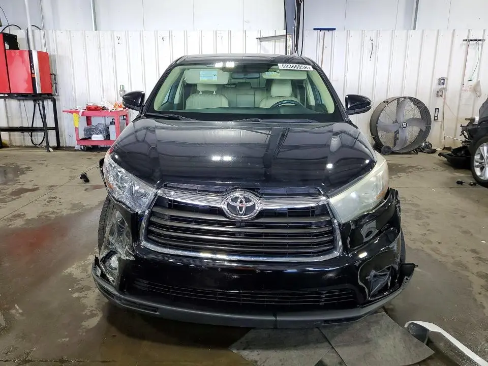 2016 TOYOTA HIGHLANDER LE PLUS  