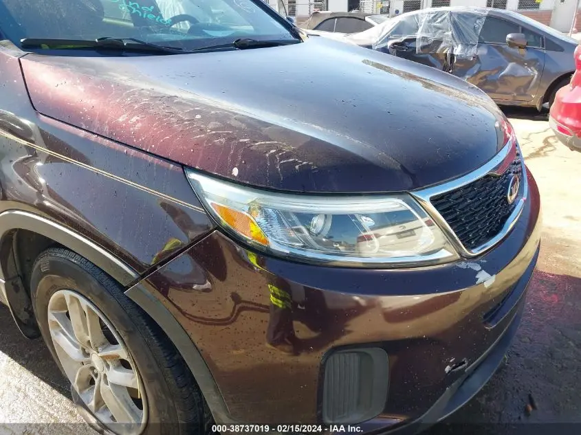 2015 KIA SORENTO LX
